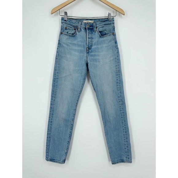 Levi’s Wedgie Icon Ankle Jeans High Rise Button Fly in Bright Side Light Wash - Picture 5 of 12